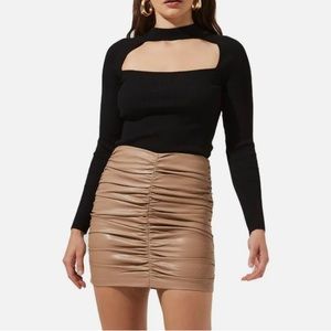 ASTR THE LABEL Womens Choker Neckline Long Sleeves Ribbed Pullover Top Black M